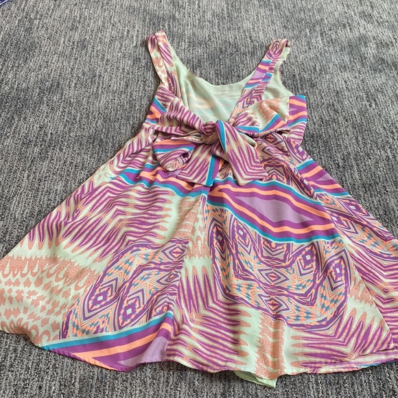 Forever 21 Size Medium Party Dress - Picture 4 of 5